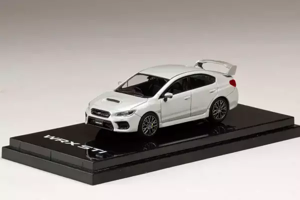 「ホビージャパンより「スバルWRX STI」を64分の1スケールで再現したモデルカー２種が登場！」の画像