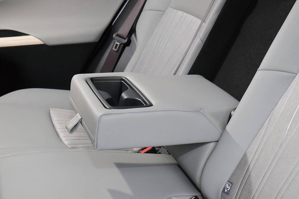 高級感と機能性を両立！　新型トヨタ・ハリアーの進化した内外装を徹底チェック