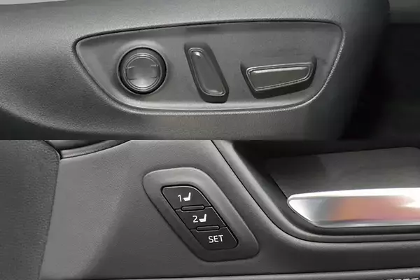 「高級感と機能性を両立！　新型トヨタ・ハリアーの進化した内外装を徹底チェック」の画像