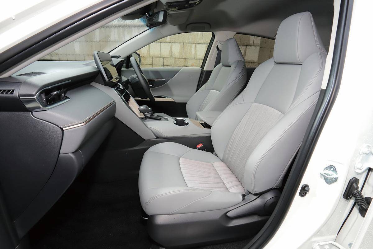 高級感と機能性を両立！　新型トヨタ・ハリアーの進化した内外装を徹底チェック