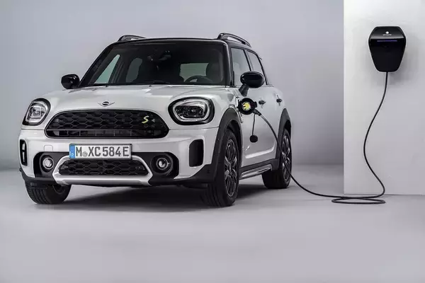 「わずか１年後に「EV」の販売台数が「ハイブリッド車」を抜く！　驚きの予測の現実味と「特殊」な日本の事情」の画像