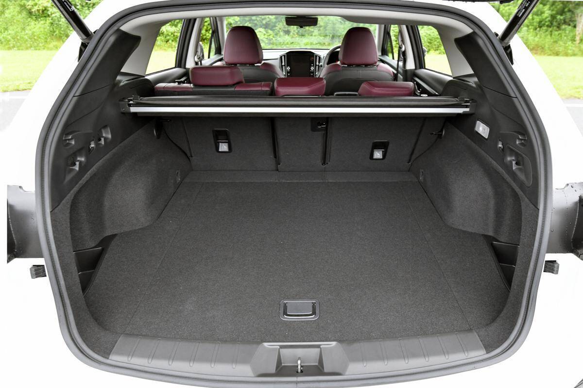 【試乗】新型レヴォーグに公道で初乗り！　アイサイトX付きのSTI Sportが走りも静かさも乗り心地でもベストバイ