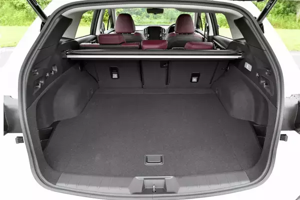 「【試乗】新型レヴォーグに公道で初乗り！　アイサイトX付きのSTI Sportが走りも静かさも乗り心地でもベストバイ」の画像