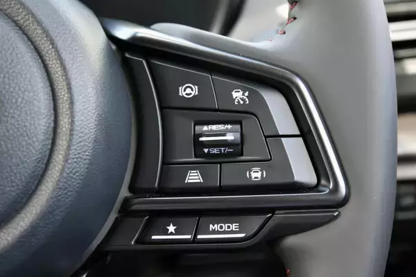 「【試乗】新型レヴォーグに公道で初乗り！　アイサイトX付きのSTI Sportが走りも静かさも乗り心地でもベストバイ」の画像