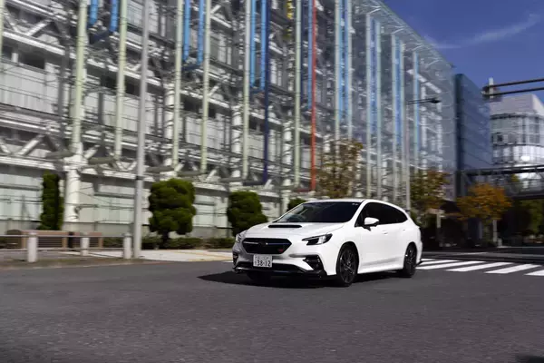 「【試乗】新型レヴォーグに公道で初乗り！　アイサイトX付きのSTI Sportが走りも静かさも乗り心地でもベストバイ」の画像
