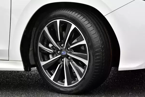 「【試乗】新型レヴォーグに公道で初乗り！　アイサイトX付きのSTI Sportが走りも静かさも乗り心地でもベストバイ」の画像
