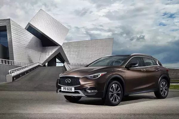 「「パッと見」似ても似つかないモデルも！　知られざる「隠れ兄弟車」３選」の画像