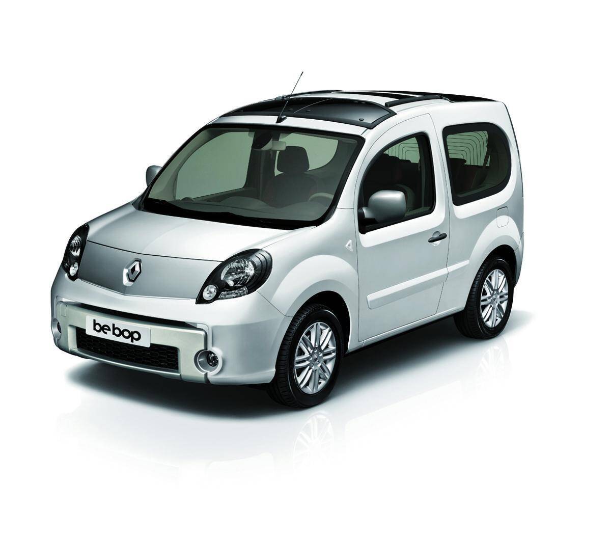 「ラゲッジだけオープン」「ガンダムばりのギミック」！　「特徴的すぎる」屋根の空き方をするオープンカー６選