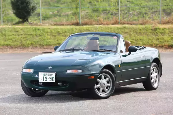 「誕生から30年！　永らく愛され続けるロードスターの鮮烈な魅力とは？」の画像