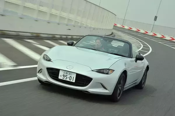 「誕生から30年！　永らく愛され続けるロードスターの鮮烈な魅力とは？」の画像