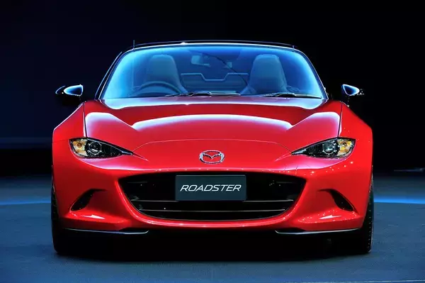 「誕生から30年！　永らく愛され続けるロードスターの鮮烈な魅力とは？」の画像