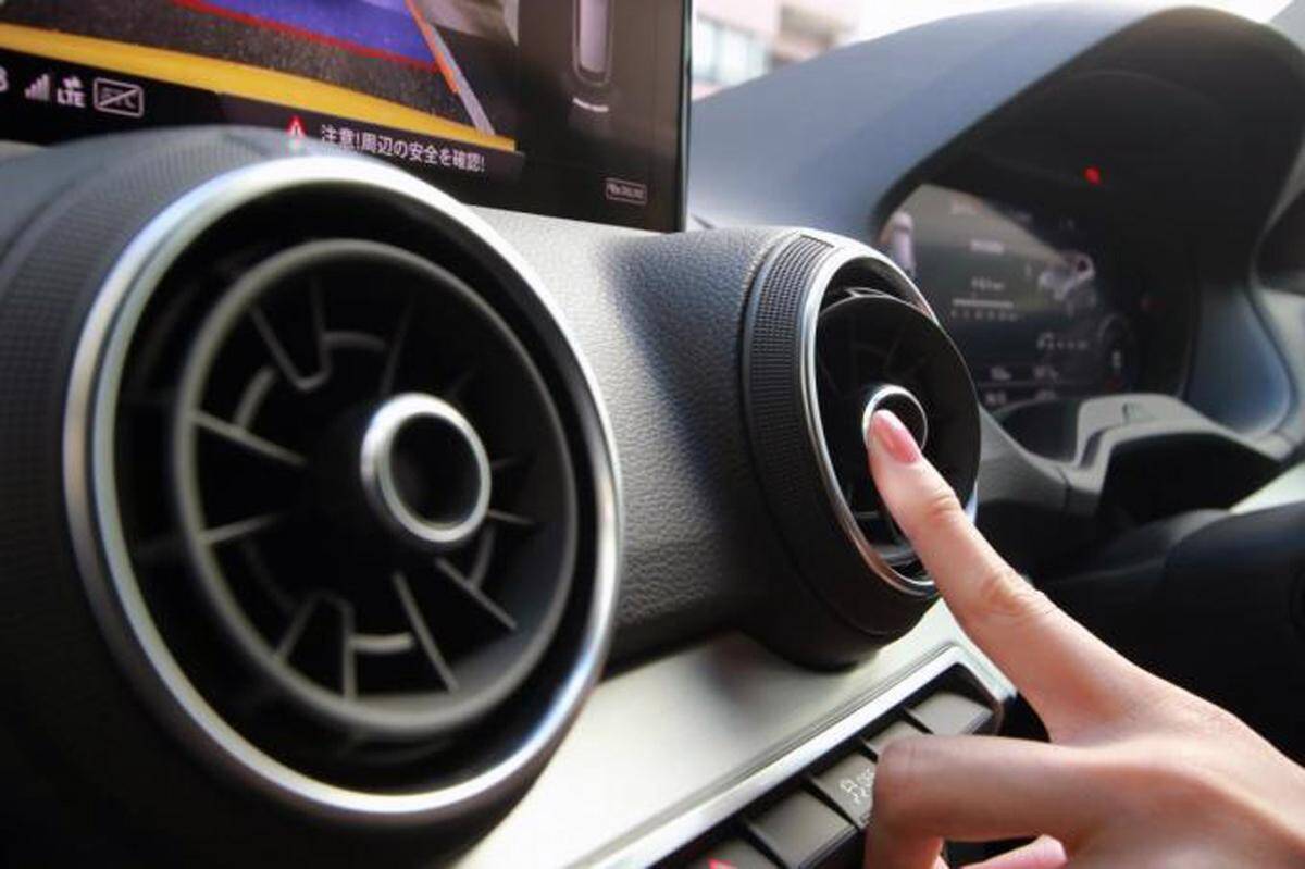 霧ヶ峰エアコンにAQUOSディスプレイをぜひ！　異業種コラボを実現してほしいクルマの装備４つ