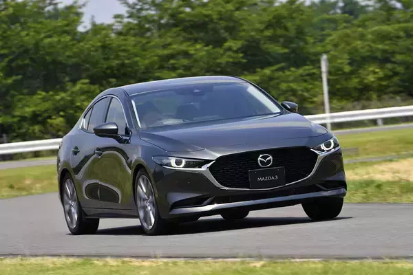 「「ガソリン代」が一番苦しい？　1年間のクルマの維持費を計算してみた」の画像