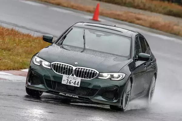 「【速報】2020-2021 日本カー・オブ・ザ・イヤーはスバル・レヴォーグに決定！」の画像