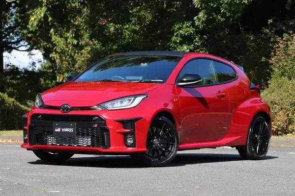 「衝撃の「価格差」はドコに理由？　同じクルマなのに最安値と最高値グレードがあまりに開いている車種３台の中身」の画像