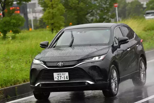 「すべてが満点じゃないからあえての指摘！　大人気最新車８台の「気になる」トコロ」の画像