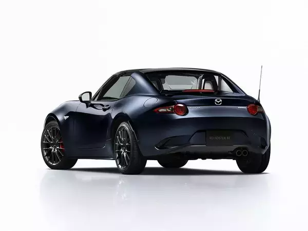 「マツダ・ロードスターが一部改良！　新たな車体色を設定し白内装のグレードも追加」の画像