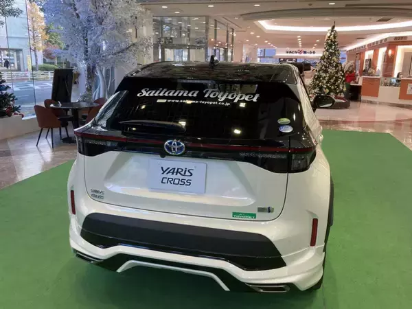 「東京でも見かける「埼玉トヨペット」の巨大ステッカー貼り付け車！　謎の「ハルバイト」に迫った」の画像