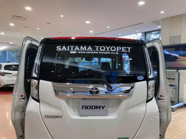 東京でも見かける「埼玉トヨペット」の巨大ステッカー貼り付け車！　謎の「ハルバイト」に迫った