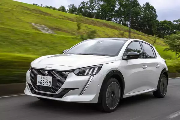 「日本カー・オブ・ザ・イヤーで「ディフェンダー」にトップ配点！　レーシングドライバーが「意外な」評価をした理由」の画像