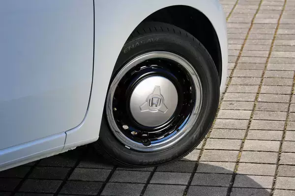 「【試乗】6速MTモデルもある！　乗ればわかる新型N-ONEの軽自動車らしからぬ上質さ」の画像