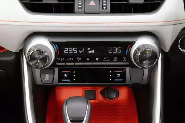 「想像より影響は大きい！　日常的にやりがちなクルマの燃費を悪化させる行為６つ」の画像