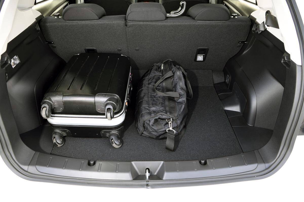 想像より影響は大きい！　日常的にやりがちなクルマの燃費を悪化させる行為６つ