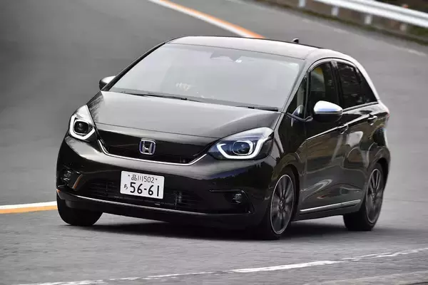 「「疲労度」も「楽しさ」も段違いだった！　年末年始に長距離移動をするなら選ぶべきクルマ」の画像