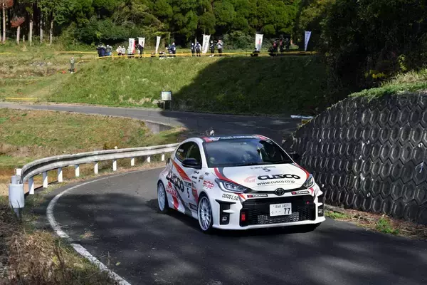 「登場するや「活躍」しまくり！　レースもラリーもダートラでも「GRヤリス」が速いワケ」の画像