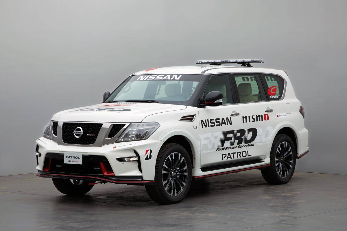 レース車両に負けず劣らず「豪華絢爛」！　サーキットの「参戦車両以外」のクルマはどう決まる？