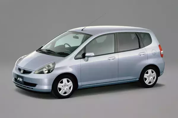 安さが取り柄だった「コンパクトカー」の常識を変えた「偉大なる」６台