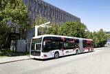 「いま「連節バス」が増加中！　自動車メーカー多数の日本でも車両は「外資」頼みという残念な現状」の画像2