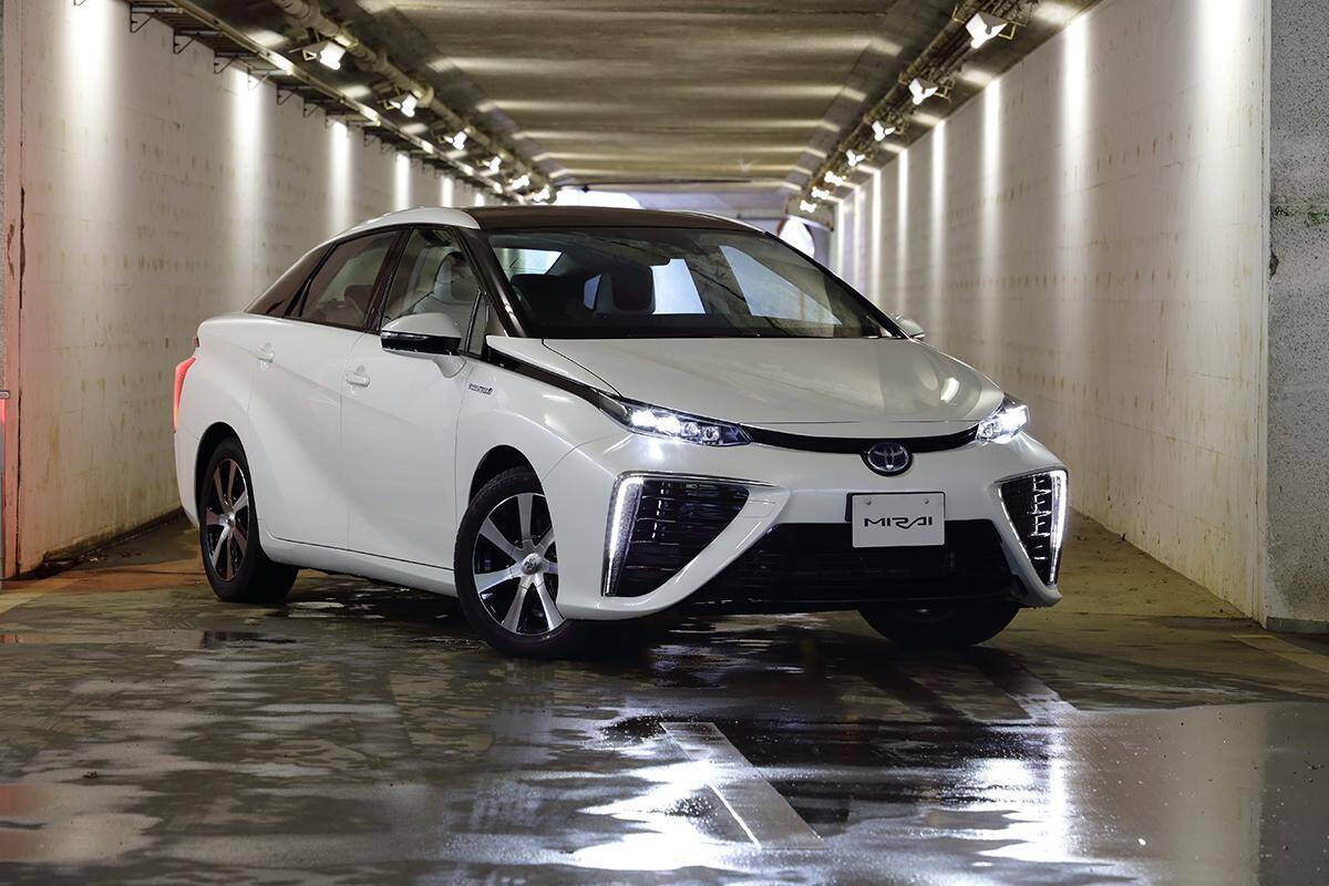 一気に燃料電池車が「現実的」に！　クラウンユーザーも取り込めそうな２代目MIRAIのとてつもない可能性