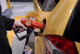 2030年で「ガソリンエンジン」のみのモデルは不可！　小型スポーツなどはどうなる？