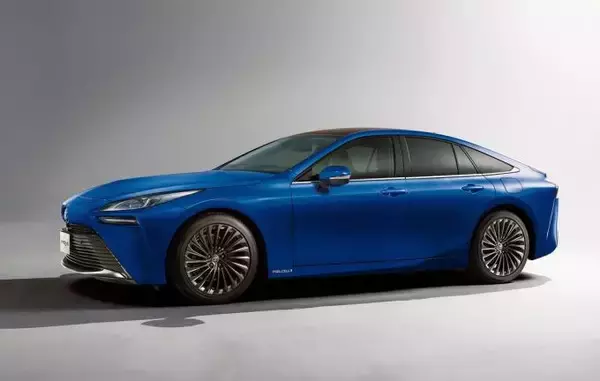 「政府はホントに本気？　2030年の「脱・純ガソリンエンジン車」が非現実感を伴うワケ」の画像