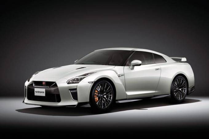 無理して「高い」の買う必要なし！　下位グレードでも「大満足」できるクルマ８台