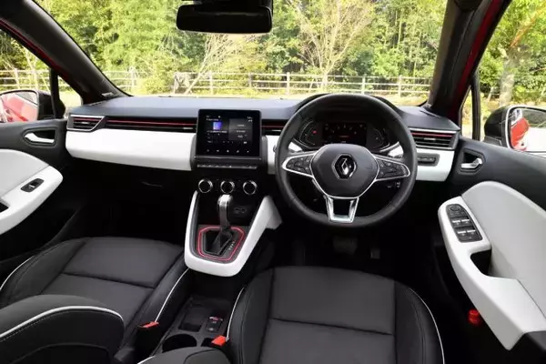 「見た目！　使い勝手！　運転のしやすさ！　三拍子揃った「女性にオススメ」2020年登場の最新車７台」の画像