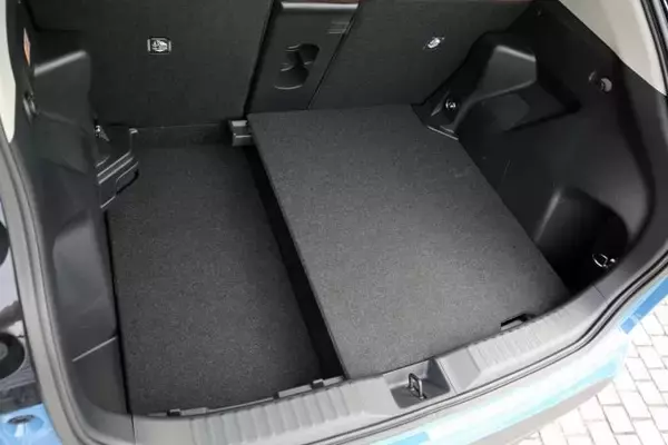 「見た目！　使い勝手！　運転のしやすさ！　三拍子揃った「女性にオススメ」2020年登場の最新車７台」の画像