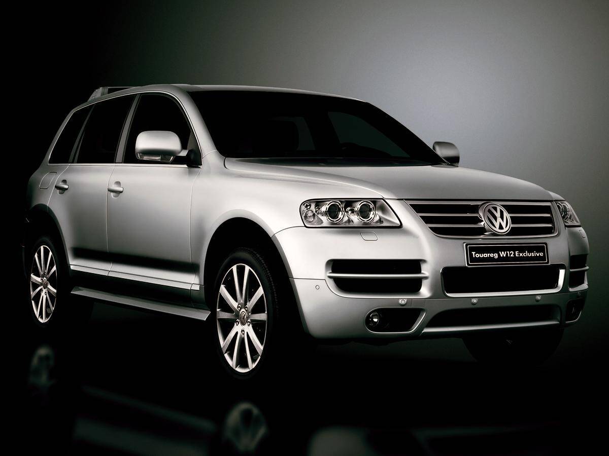 夢の高級車が100万円台の衝撃！　驚くべき「価格下落」の中古ハイエンドカー３台