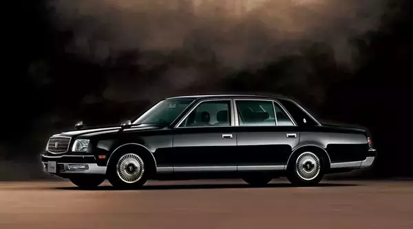 夢の高級車が100万円台の衝撃！　驚くべき「価格下落」の中古ハイエンドカー３台