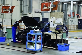 輸入車の陸揚げ後に送られる「PDI」センター！　日本ではとくに重要となる「役割」とは
