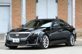 4ドアの「セダン」なのに「怪物」！　500馬力オーバーの衝撃エンジンを積んだ３台