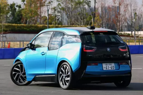 「流行に敏感な女子なら「いち早く」乗っておきたい！　日本で買えるオシャレEV５台」の画像