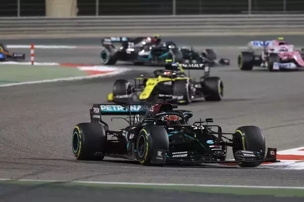 「素人目には同じに見える！　「F1」と「インディカー」は何が違うのか？」の画像