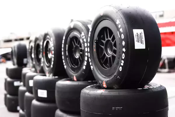 「素人目には同じに見える！　「F1」と「インディカー」は何が違うのか？」の画像