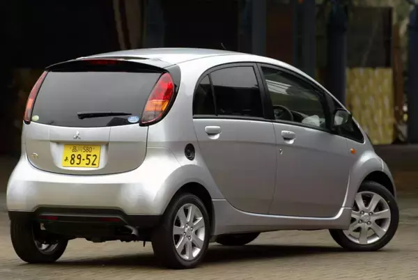 「中古車バカ上がりの時代に衝撃の「バーゲン価格」！　「即買い」ありのスポーツモデル４選」の画像