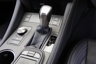 ワイヤーやシャフトで「繋がっている」部分は少ない！　ゲームコントローラーのようなクルマの「バイワイヤ」技術とは