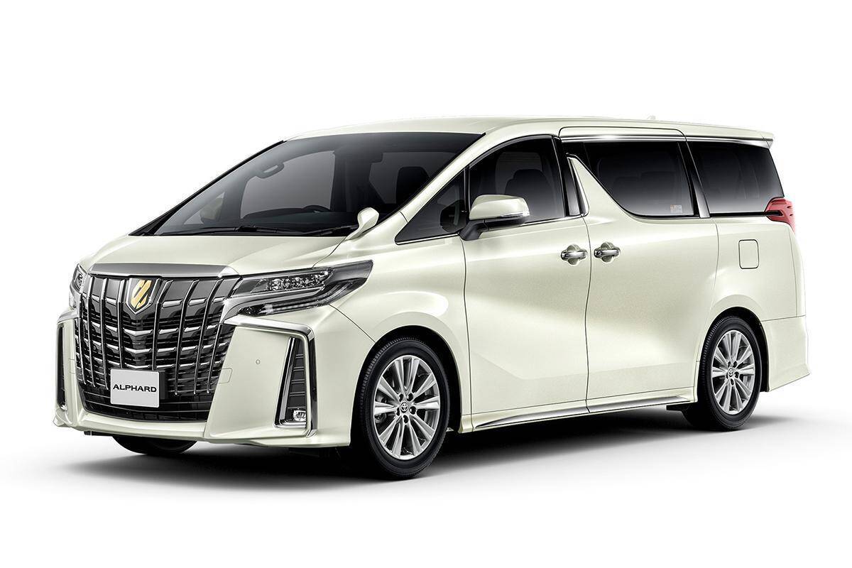 登録車販売はトヨタが独走！　経済的に厳しいコロナ禍で高収益の「高額車」が売れる理由とは？