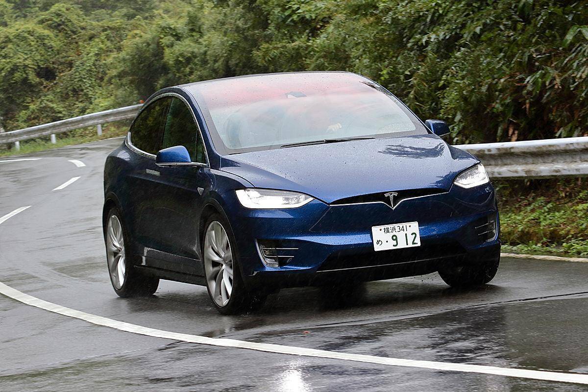 ガソリン車より「変わり種」モデルも！　リーフやホンダeだけじゃない「日本で買える」英米仏のEV７選