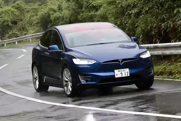 「ガソリン車より「変わり種」モデルも！　リーフやホンダeだけじゃない「日本で買える」英米仏のEV７選」の画像